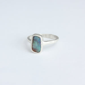 simple opal ring - Thaleia